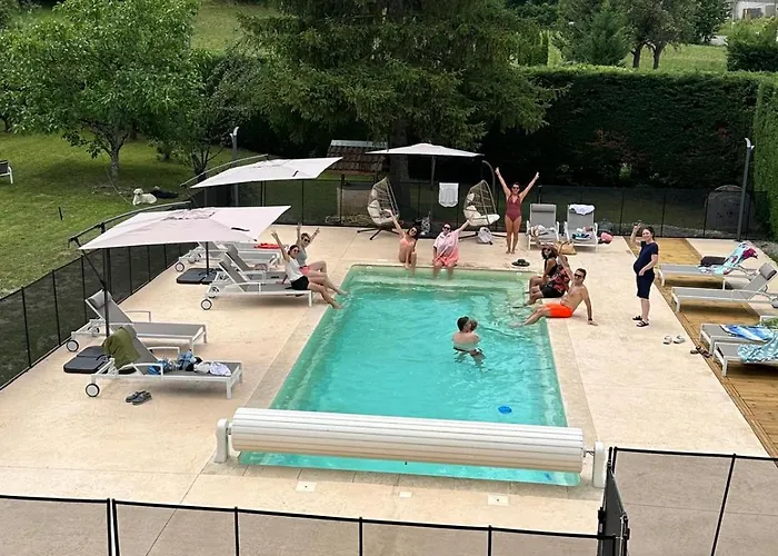 L'hôtentique Mini-hôtel Turriers